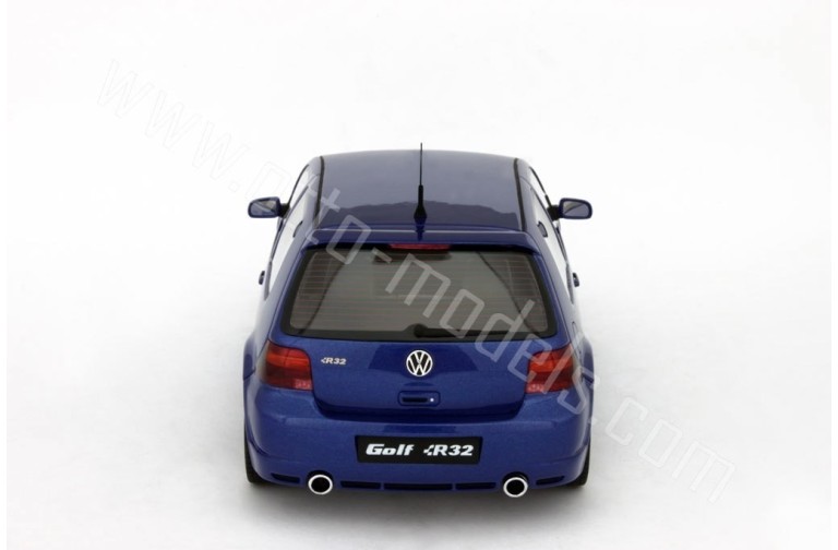 Volkswagen Golf 4 R32 Deep Blue Pearl 2002