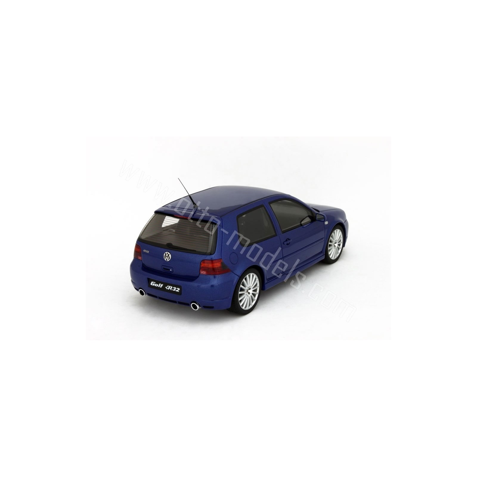 Volkswagen Golf 4 R32 Deep Blue Pearl 2002