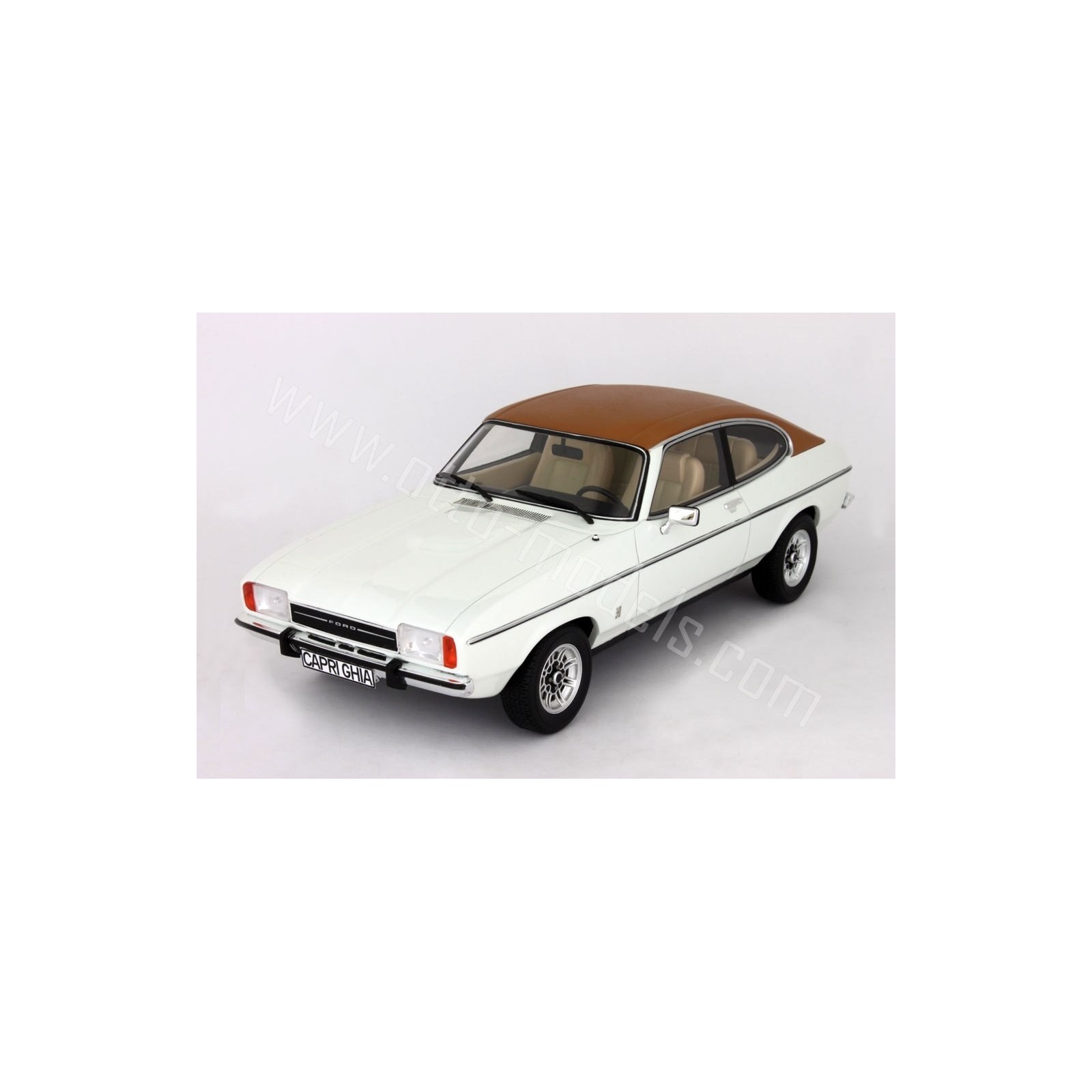 Ford Capri Mk.2 3.0L V6 Ghia Diamond White 1974