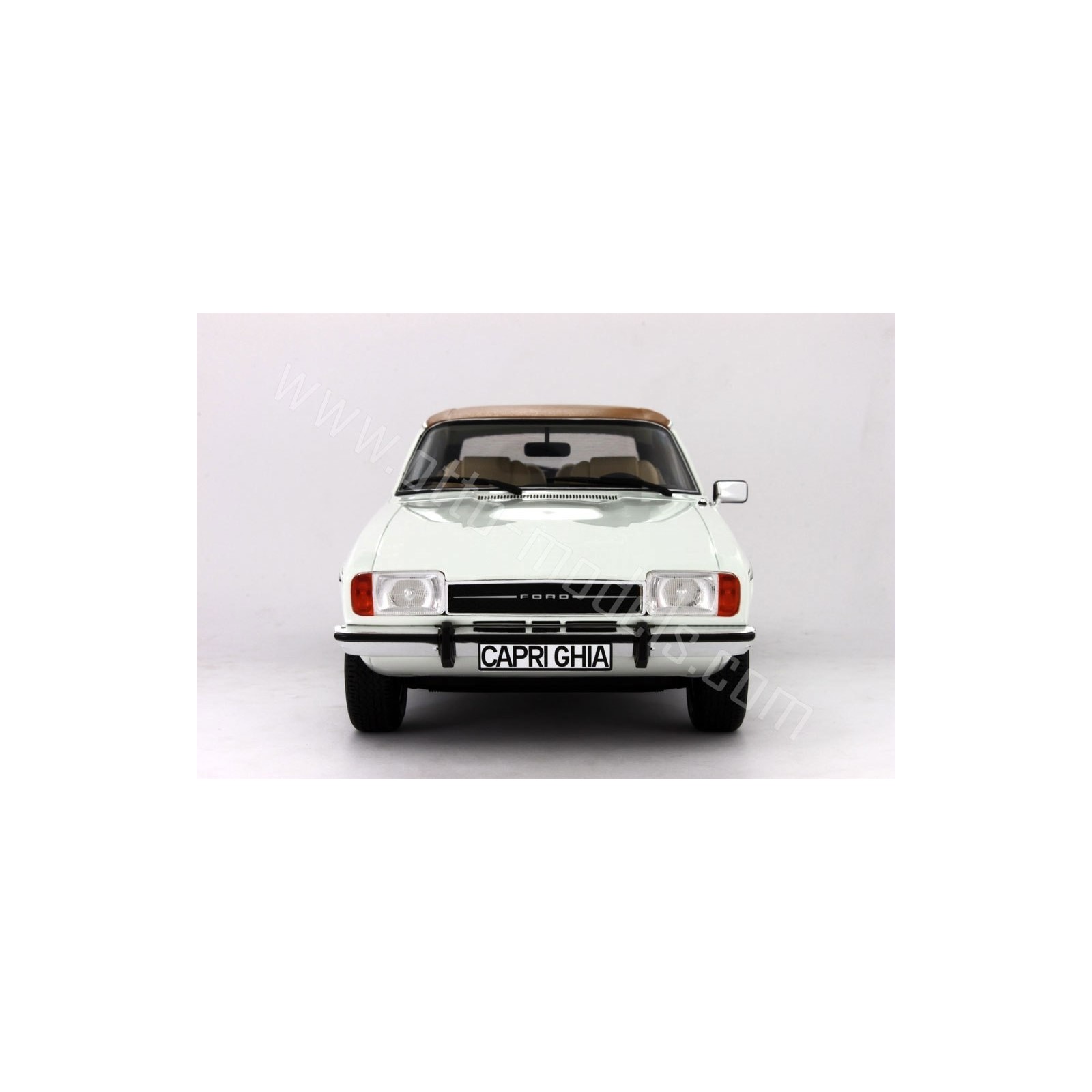 Ford Capri Mk.2 3.0L V6 Ghia Diamond White 1974