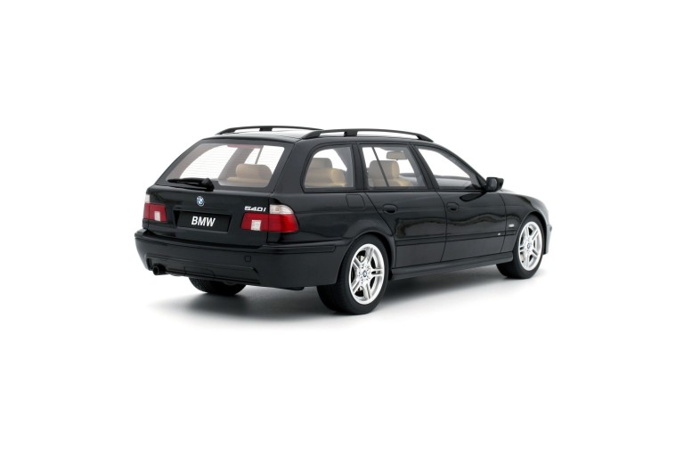 BMW E39 540 Touring M-Pack Black Saphire Metallic 475 2001