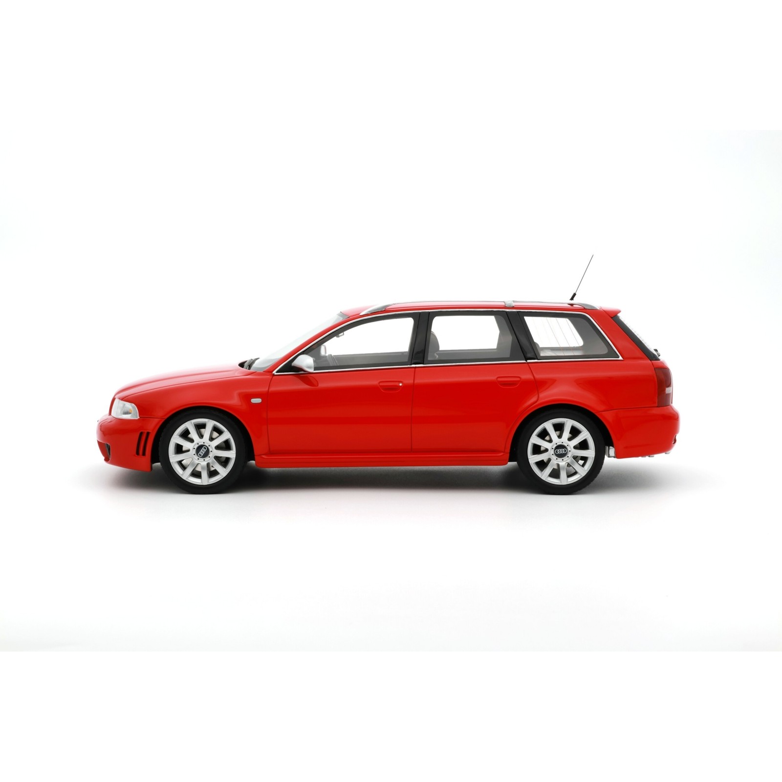 Audi RS 4 B5 Misano Red 2000