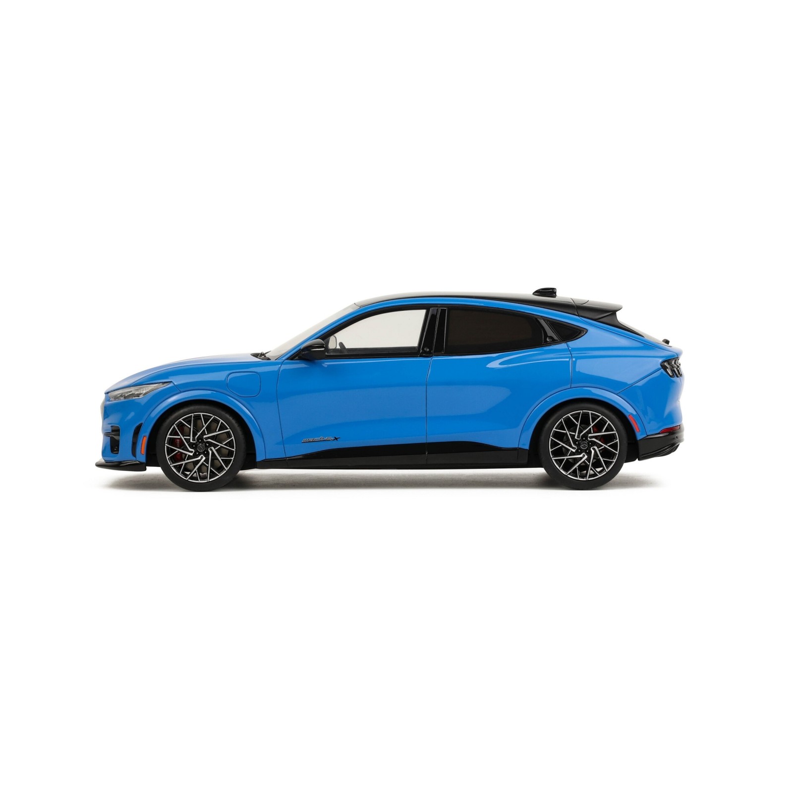 Ford Mustang Mach-E GT Performance Grabber Blue Metallic 2021